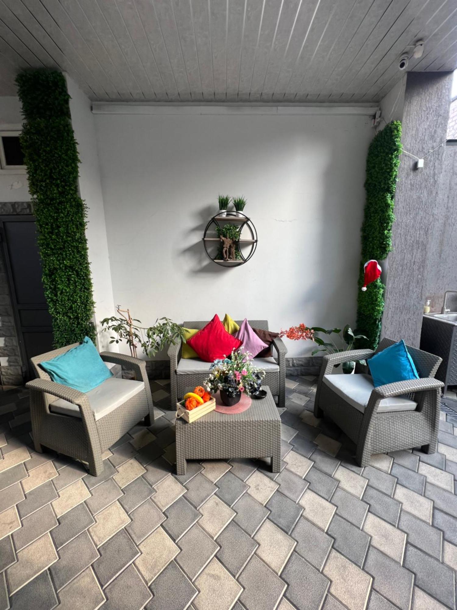 Cosy Apartment With Good Location Self Check In Ereván Exterior foto