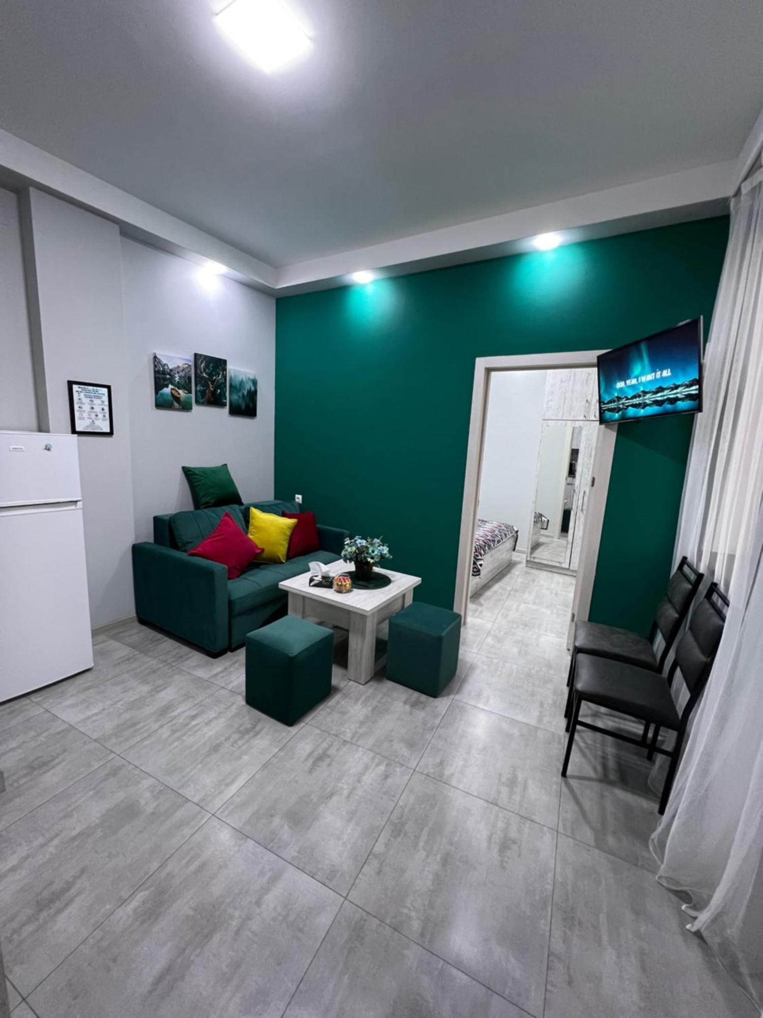 Cosy Apartment With Good Location Self Check In Ereván Exterior foto