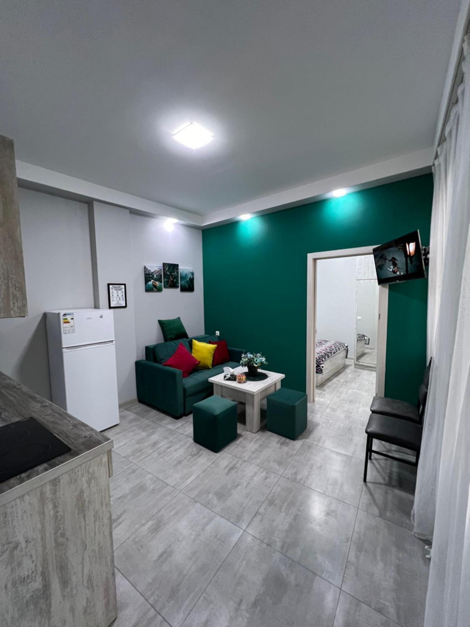 Cosy Apartment With Good Location Self Check In Ereván Exterior foto
