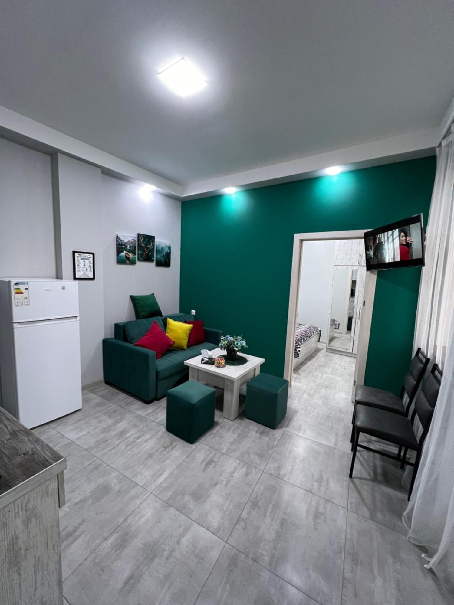 Cosy Apartment With Good Location Self Check In Ereván Exterior foto