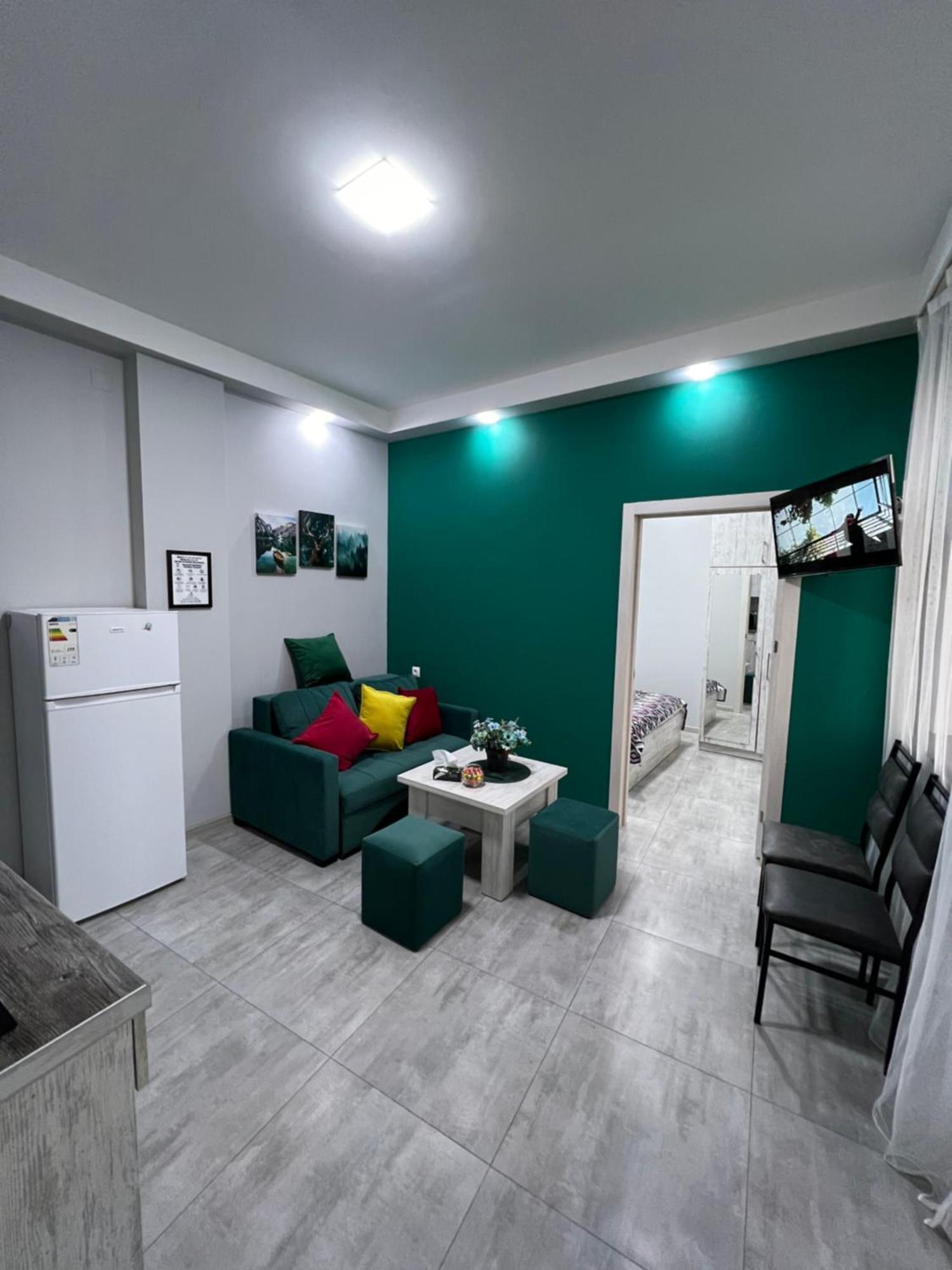 Cosy Apartment With Good Location Self Check In Ereván Exterior foto