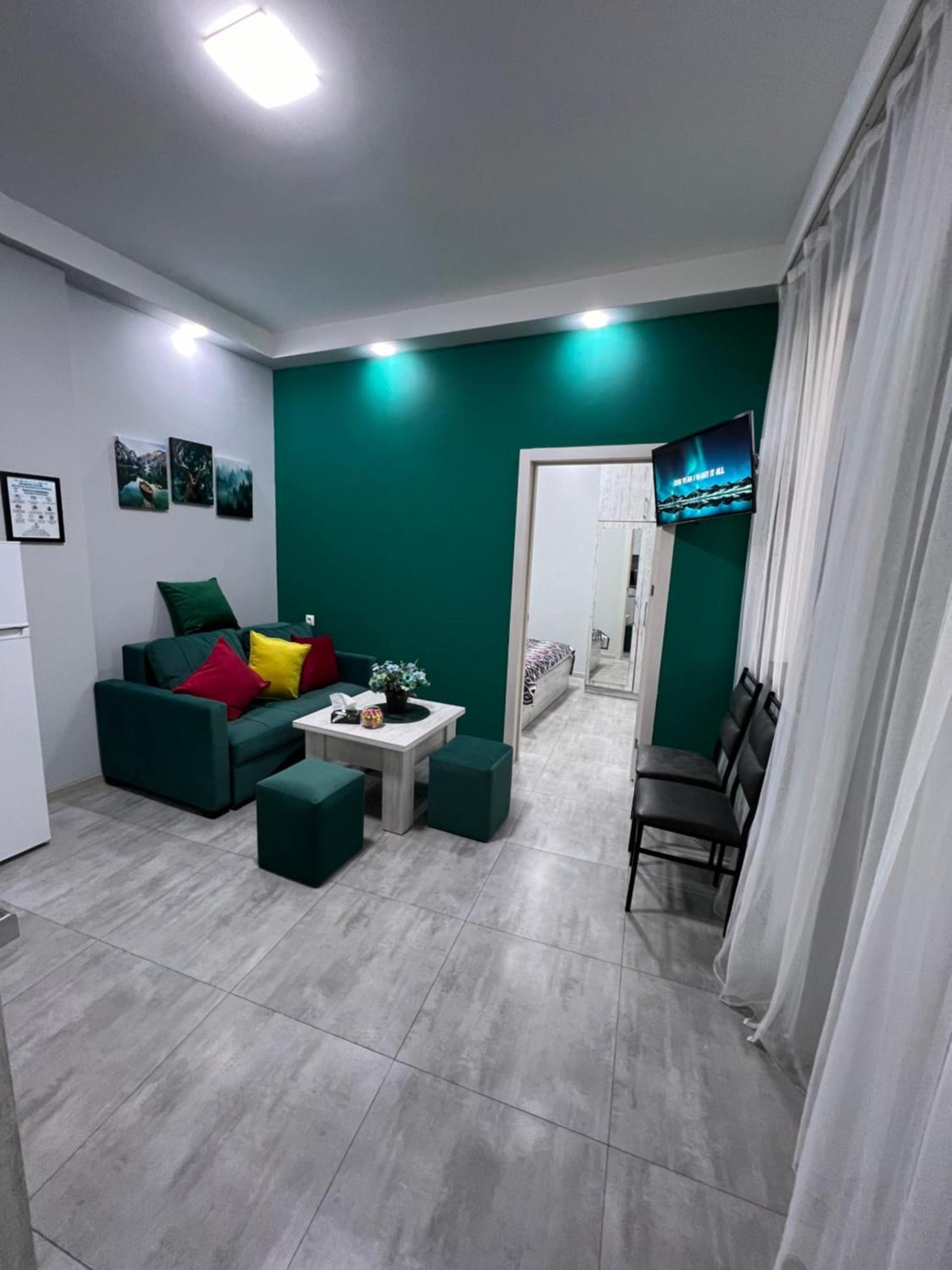 Cosy Apartment With Good Location Self Check In Ereván Exterior foto
