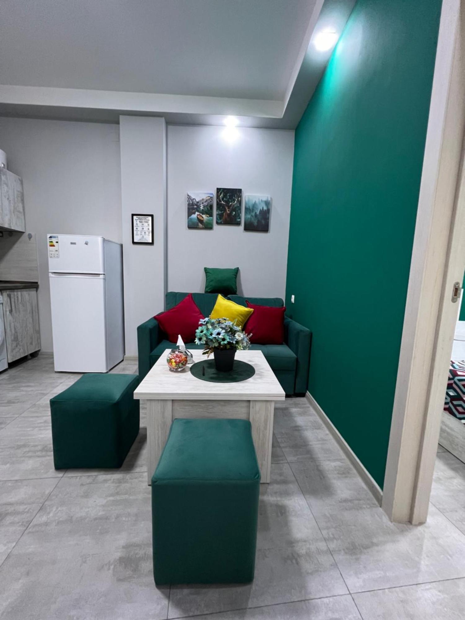 Cosy Apartment With Good Location Self Check In Ereván Exterior foto