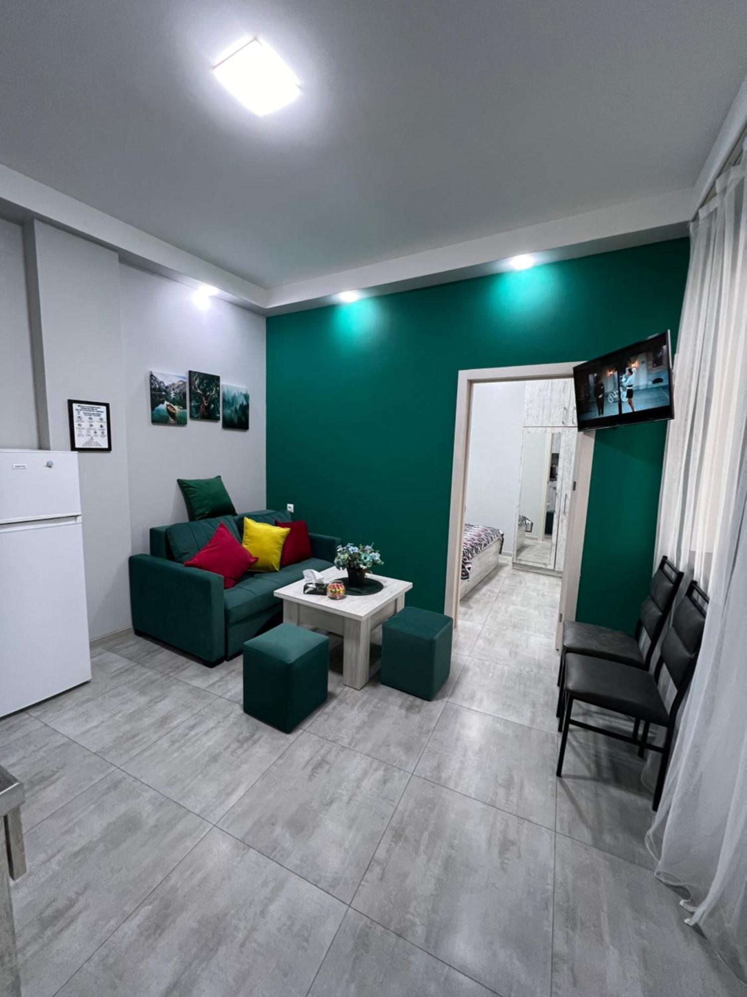 Cosy Apartment With Good Location Self Check In Ereván Exterior foto