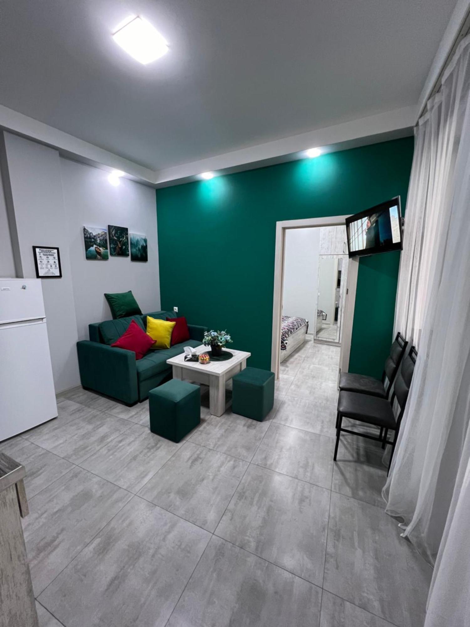 Cosy Apartment With Good Location Self Check In Ereván Exterior foto