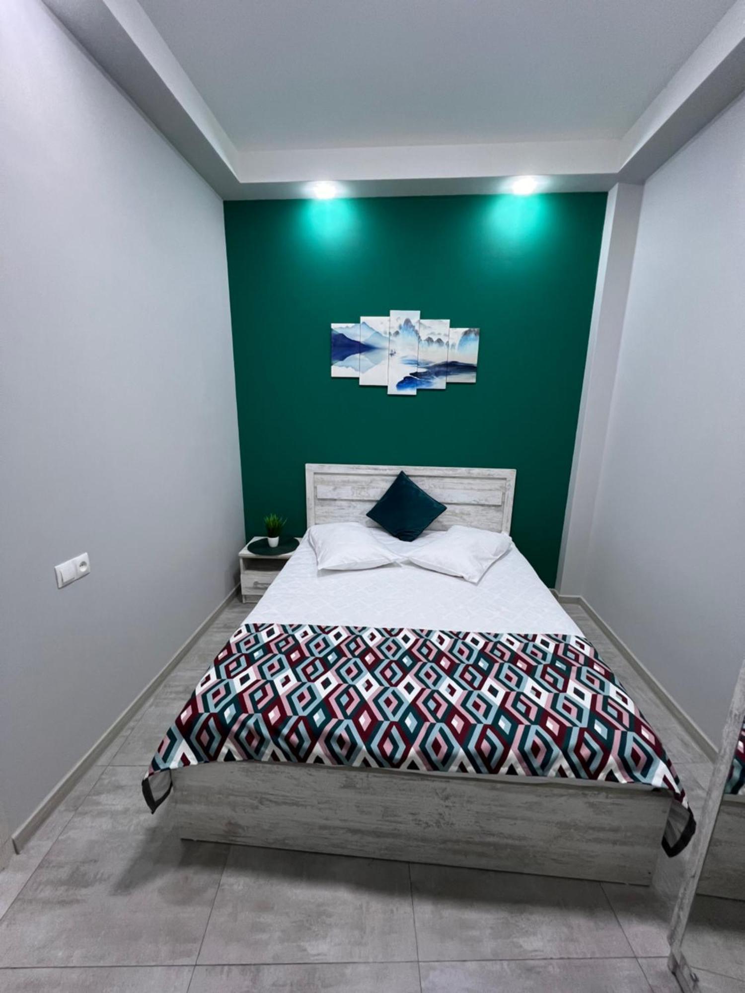 Cosy Apartment With Good Location Self Check In Ereván Exterior foto