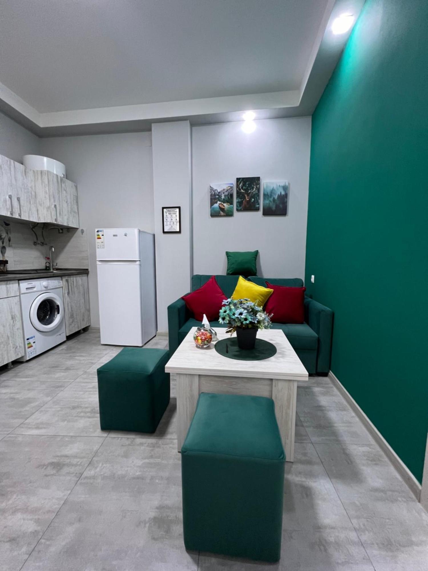 Cosy Apartment With Good Location Self Check In Ereván Exterior foto