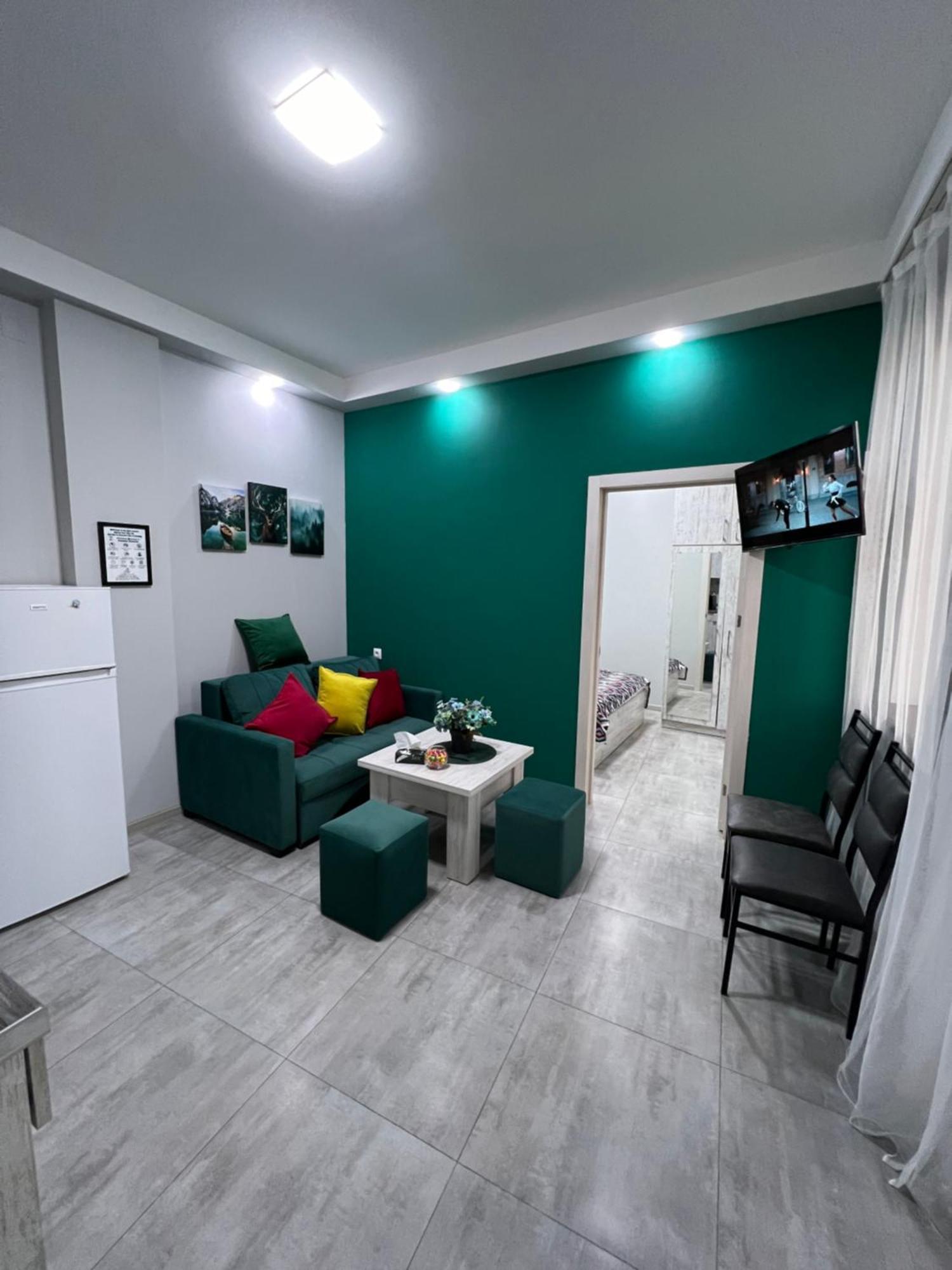 Cosy Apartment With Good Location Self Check In Ereván Exterior foto